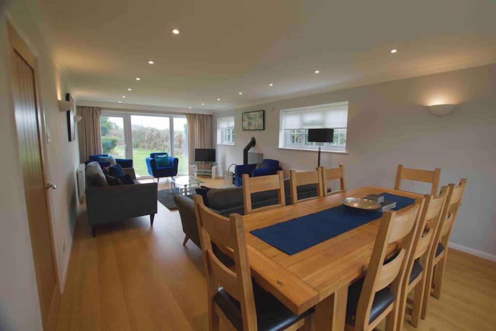 Spacious 5 Bed In The Countryside, Close To Frinton-On-Sea Kirby Cross Kültér fotó