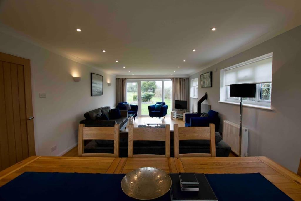 Spacious 5 Bed In The Countryside, Close To Frinton-On-Sea Kirby Cross Kültér fotó