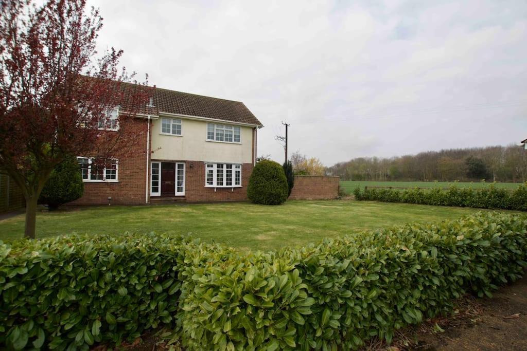 Spacious 5 Bed In The Countryside, Close To Frinton-On-Sea Kirby Cross Kültér fotó