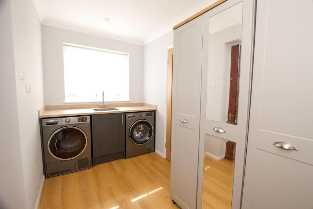Spacious 5 Bed In The Countryside, Close To Frinton-On-Sea Kirby Cross Kültér fotó